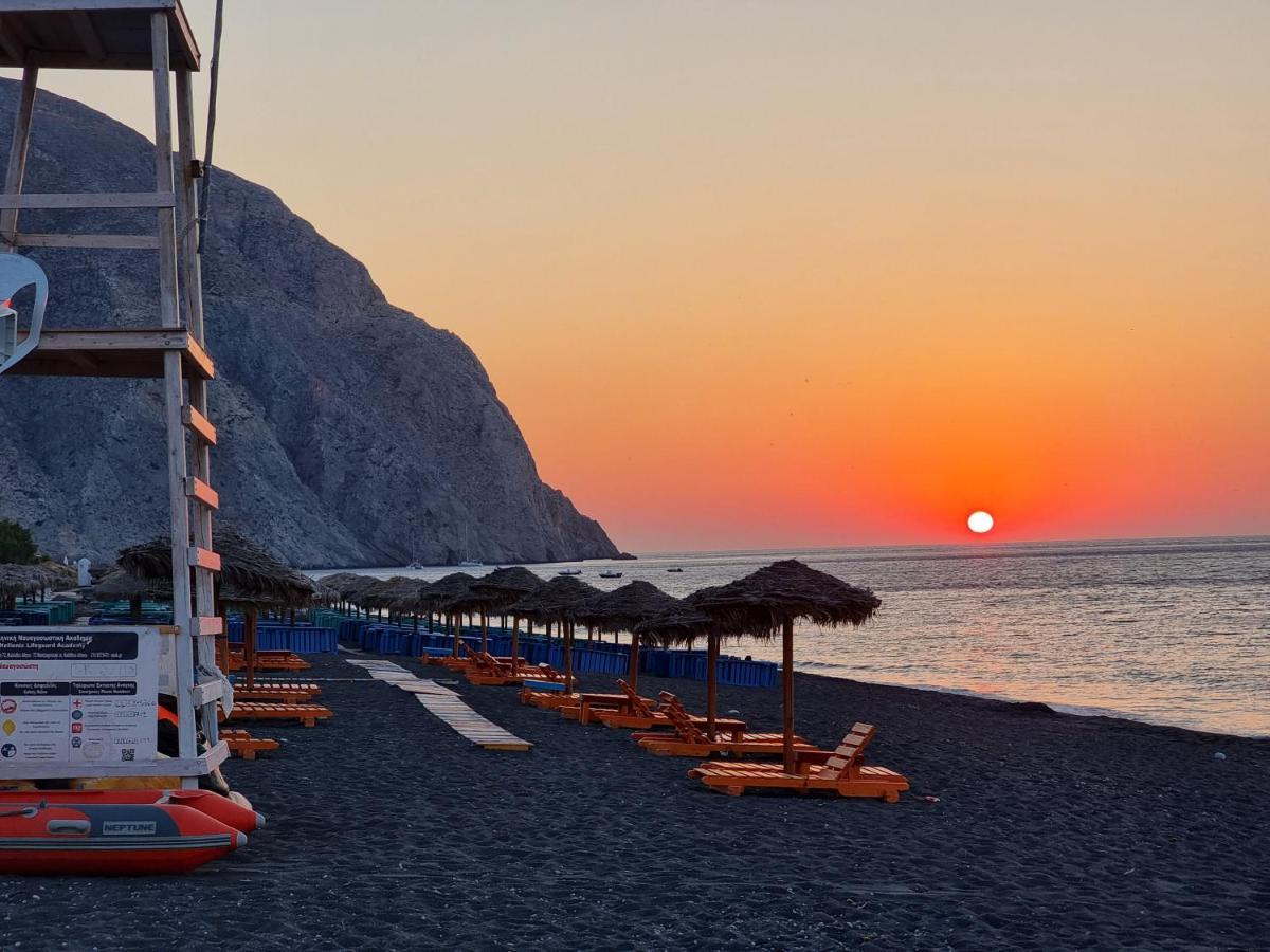 Pleasure Seaside Rooms Perissa  Exterior photo