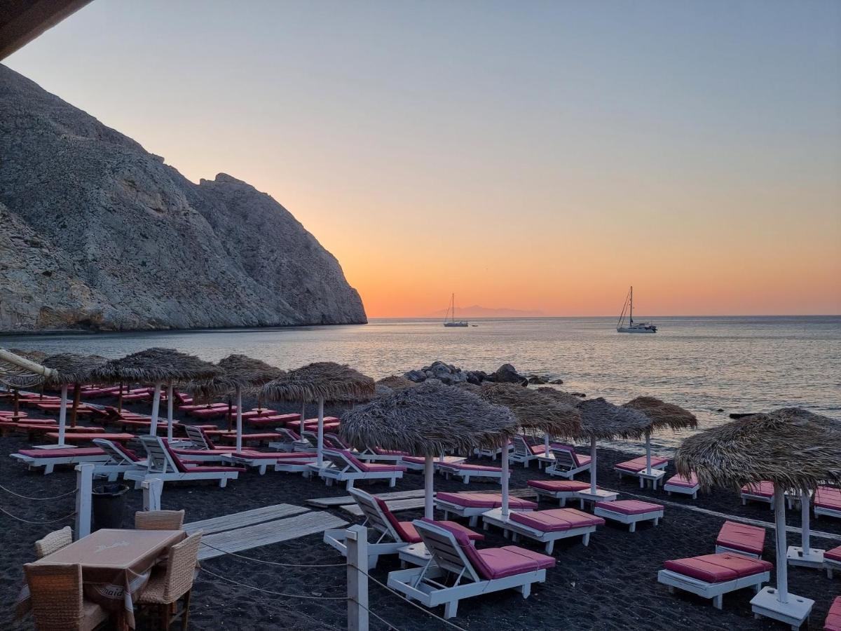 Pleasure Seaside Rooms Perissa  Exterior photo