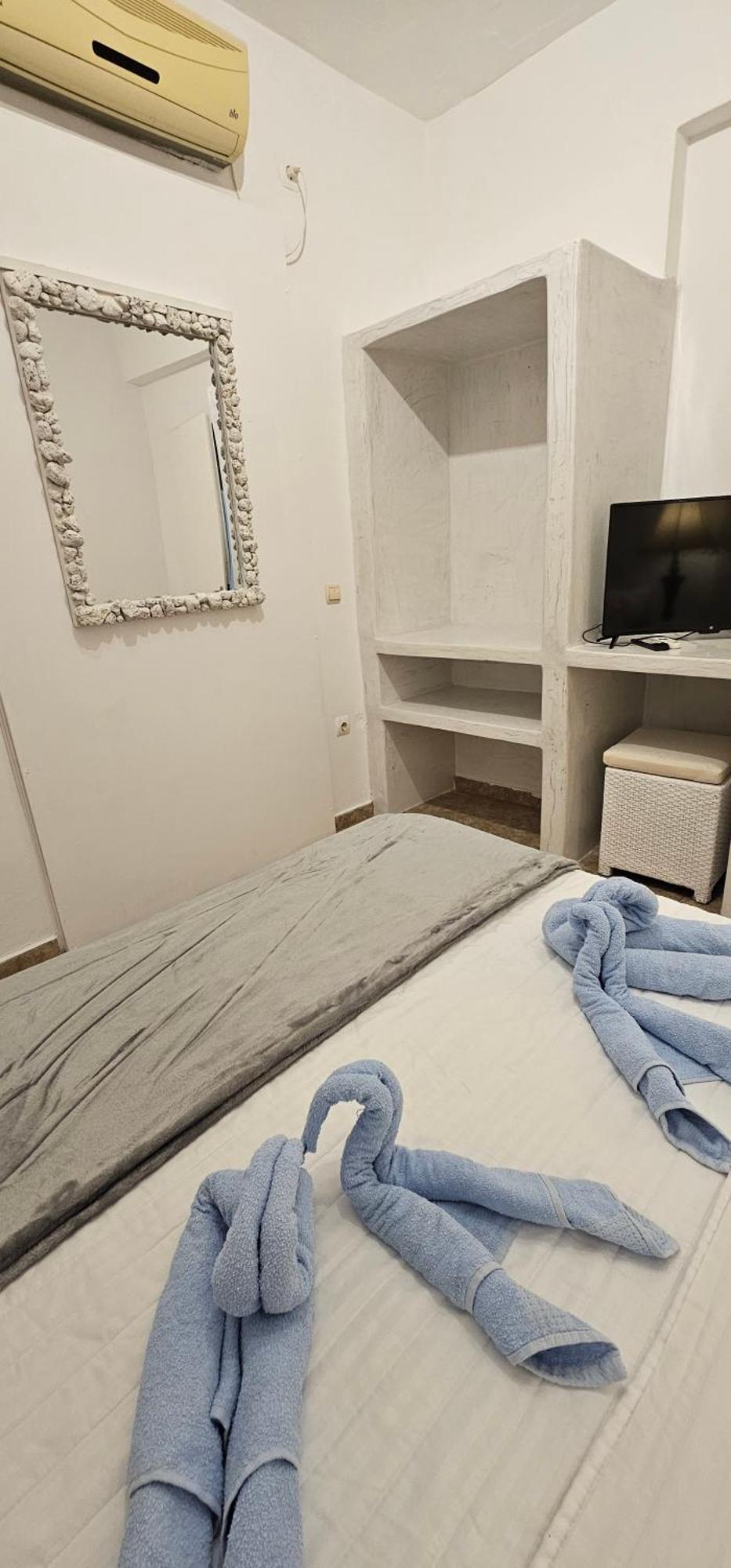 Pleasure Seaside Rooms Perissa  Exterior photo